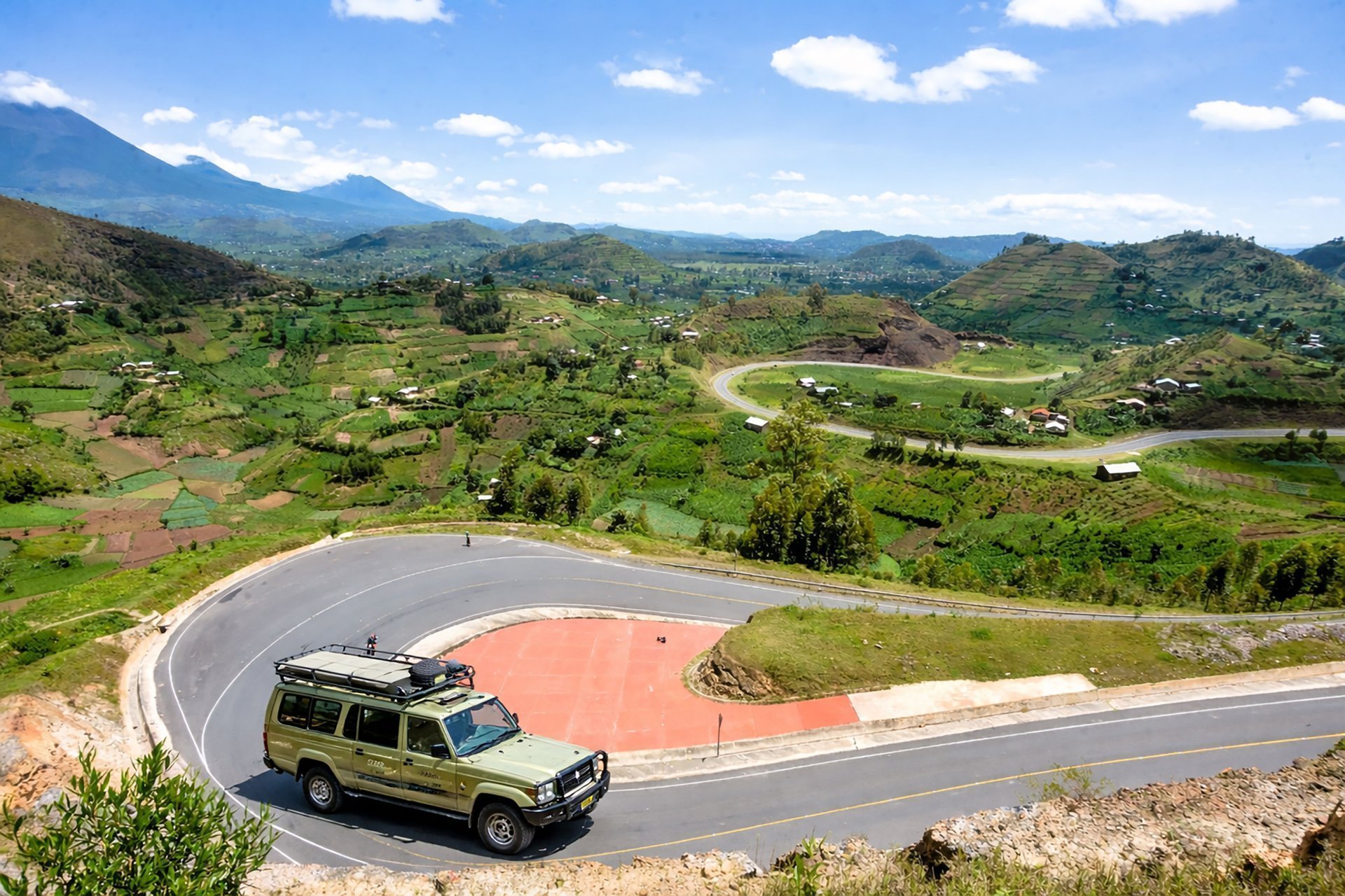 Uganda Destinations hero banner
